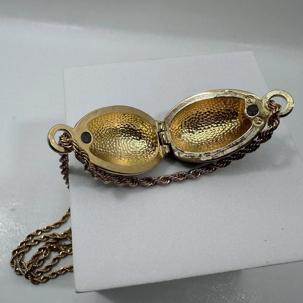 Swarovski pre owned